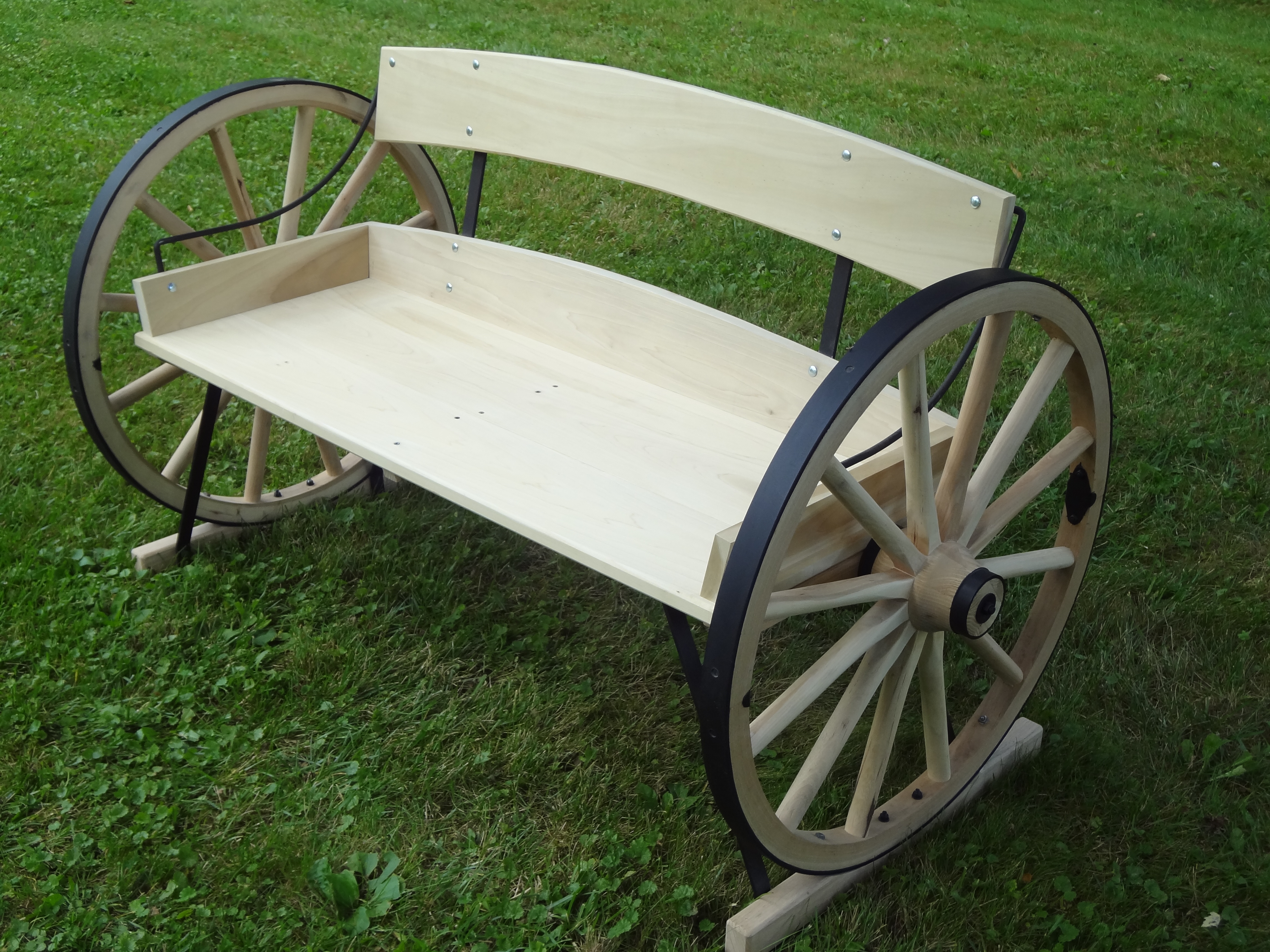 Custom Wagon Wheels Wagon Wheel Bench - Custom Wagon Wheels
